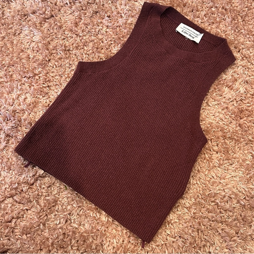 & Other Stories Burgundy Muscle Tee